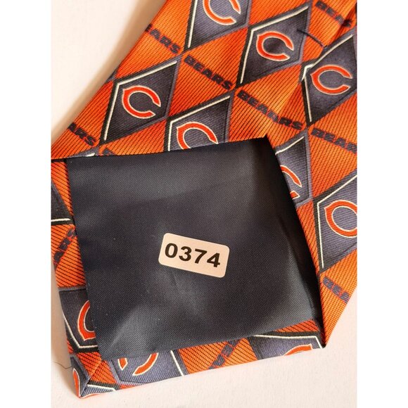 Chicago Bears NFL 100% Silk Tie Orange & Navy Diamond Pattern Mens Football Fan - Picture 5 of 7